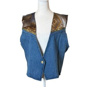 Vtg City Girl Denim Western Vest Tapestry Yoke Gold Embellishments Size 18